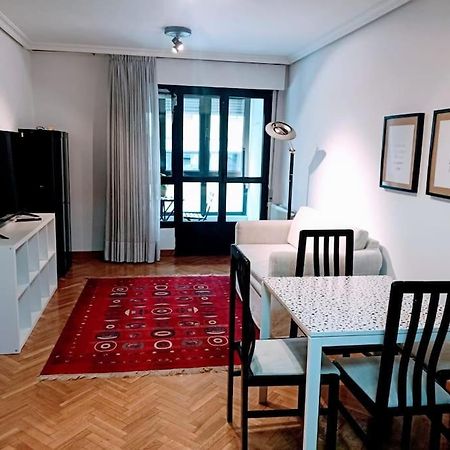 Apartamento Entre Estaciones Daire Oviedo Dış mekan fotoğraf